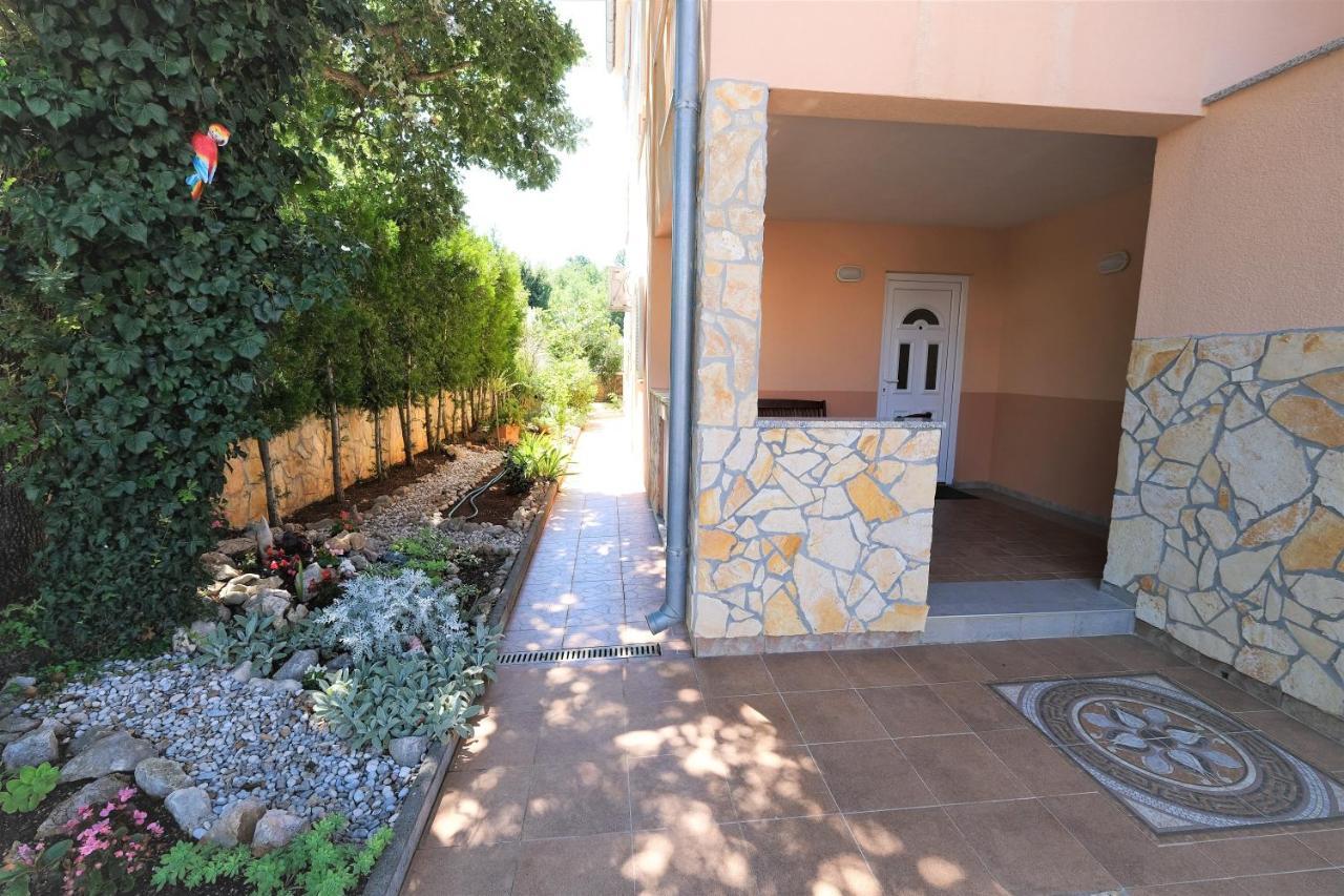 Apartments Coral, Klimno, Island Krk Zewnętrze zdjęcie