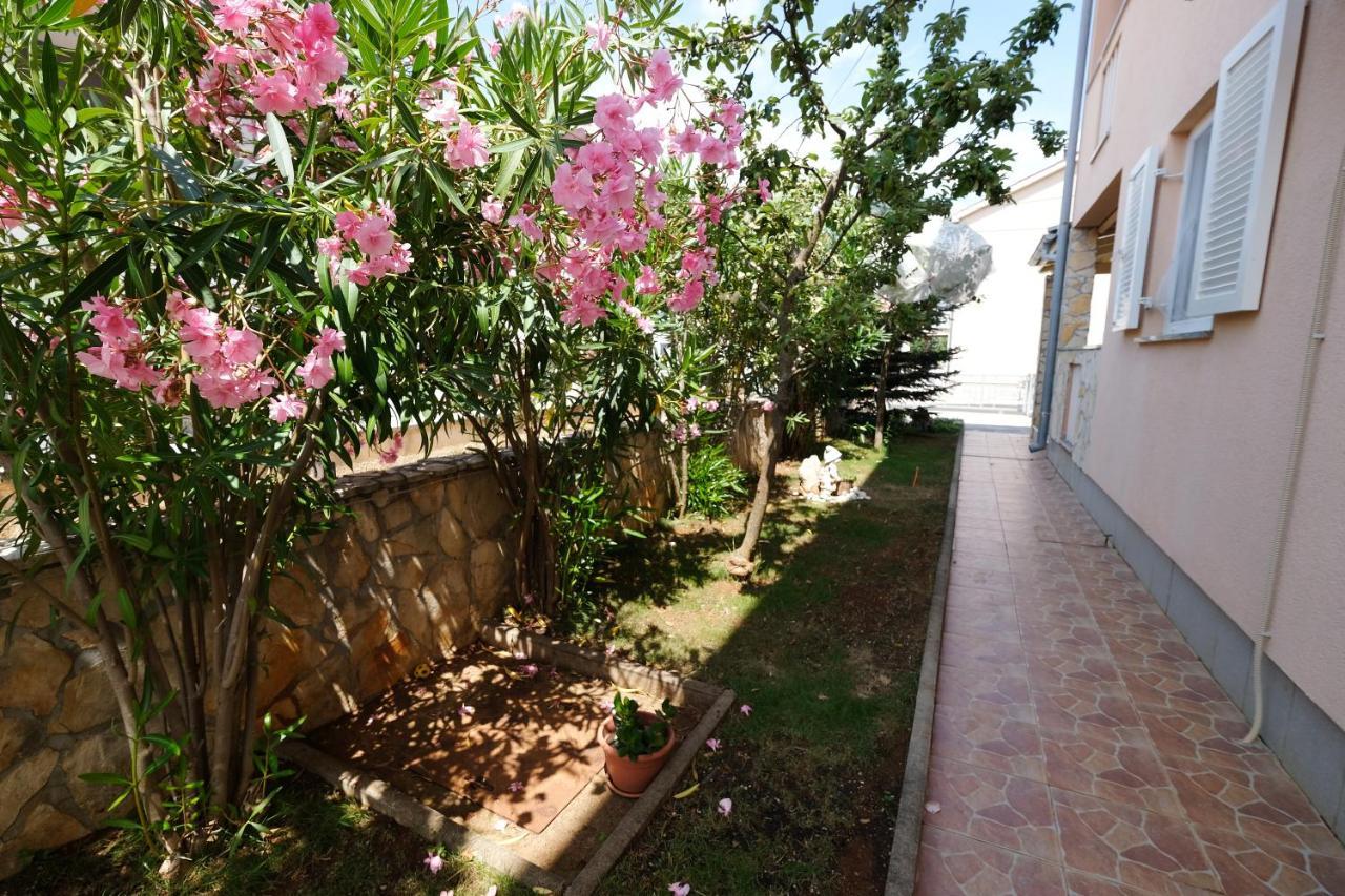 Apartments Coral, Klimno, Island Krk Zewnętrze zdjęcie