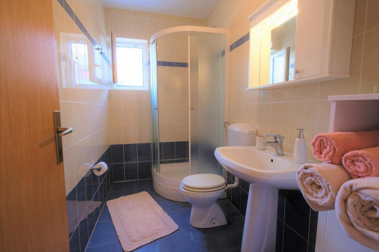 Apartments Coral, Klimno, Island Krk Zewnętrze zdjęcie